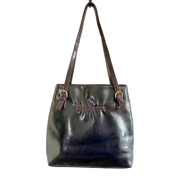 VICTORIA’S SECRET,BLACK LEATHER SHOULDER BAG WITH RED STITCHING.9 1/2” X 11 1/2” - Picture 2 of 9